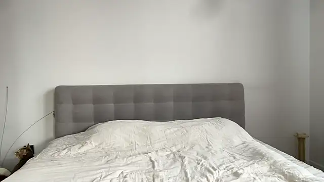 alyrasun online show from April 2, 2026, 6:44 am