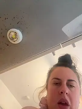 BunnyBallyX online show from March 27, 2026, 6:52 am