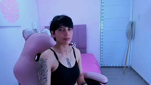 ivyheat3 online show from April 19, 2026, 3:39 am