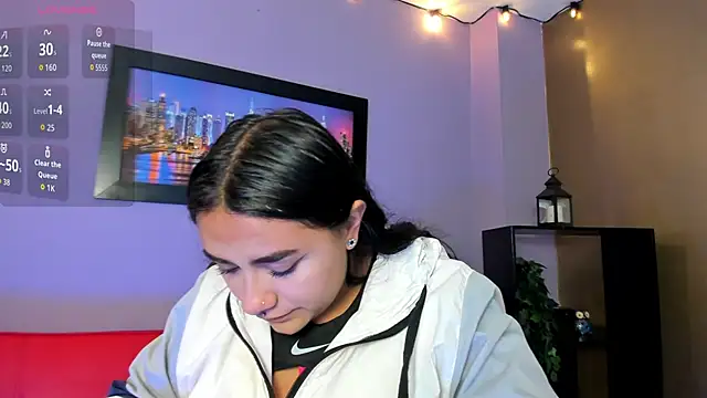 Lucyy tits online show from June 30, 2026, 12:39 pm
