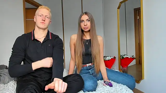 StepSisandStepBro online show from April 18, 2026, 5:28 pm