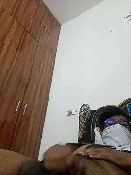 Goravdesiland online show from March 12, 2026, 1:01 am