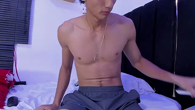 angel boy02 online show from April 1, 2026, 4:35 am