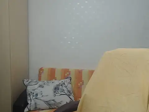 Snapshot of BlondEagleMuscle chatting on July 10, 2026, 8:11 pm BlondEagleMuscle online show from July 10, 2026, 8:11 pm