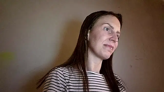 Snapshot of AnnaTight chatting on April 25, 2026, 8:28 pm AnnaTight online show from April 25, 2026, 8:28 pm