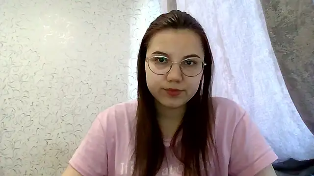 Aurora Breeze online show from May 21, 2026, 11:28 am