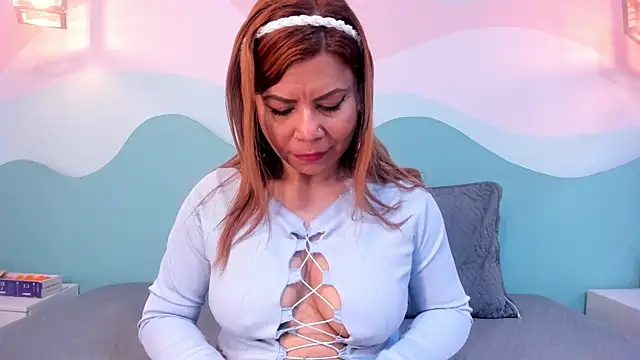 Corina Taylor12 online show from June 3, 2026, 12:41 pm