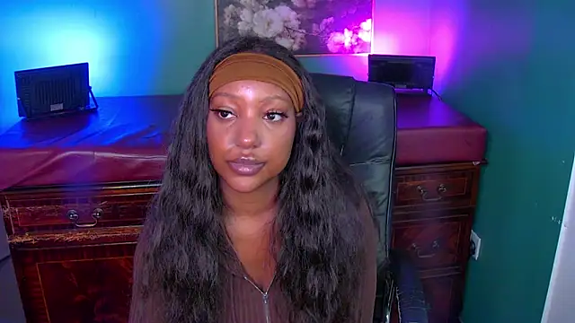 NyaraBuenoBabestationx online show from June 29, 2026, 1:33 pm