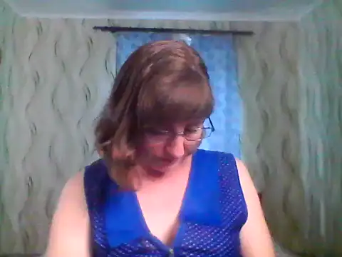 Snapshot of Alisaprice077 chatting on May 9, 2026, 12:43 pm Alisaprice077 online show from May 9, 2026, 12:43 pm