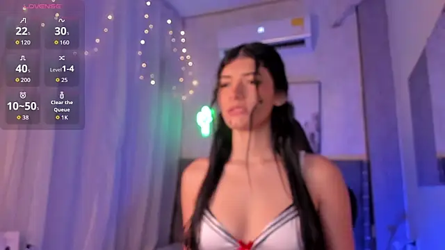Snapshot of karolina_vince chatting on April 11, 2026, 5:28 pm karolina vince online show from April 11, 2026, 5:28 pm