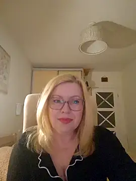 JanieLight53 online show from March 30, 2026, 5:36 pm