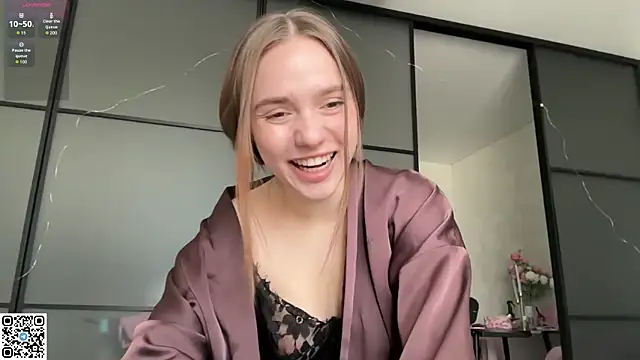 AliceBloomxxx online show from April 2, 2026, 7:06 am