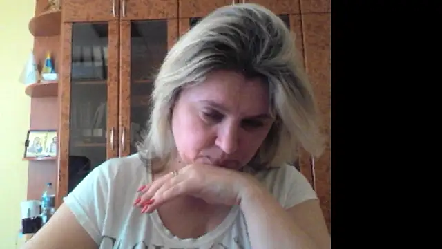 Snapshot of KaterinaVoroncova chatting on March 12, 2026, 10:43 am KaterinaVoroncova online show from March 12, 2026, 10:43 am