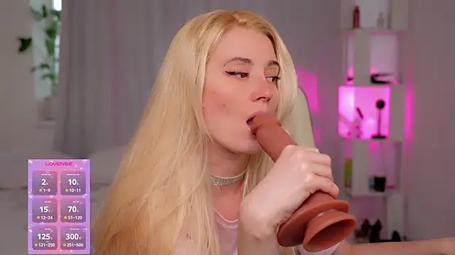 Snapshot of Myfeet_inyourmouth chatting on April 4, 2026, 1:19 pm Myfeet inyourmouth online show from April 4, 2026, 1:19 pm