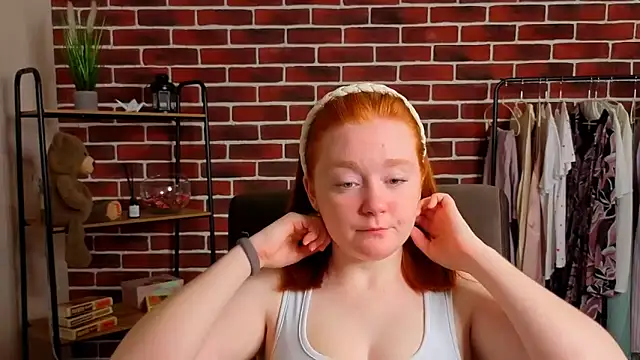 DeborahhBryan online show from March 25, 2026, 8:31 am