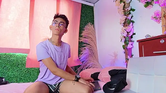 Kos storm online show from March 12, 2026, 2:23 pm