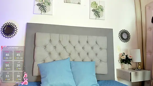 Arya Grey online show from April 12, 2026, 11:48 am