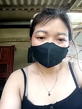 Bling-pusy online show from April 6, 2026, 5:30 am