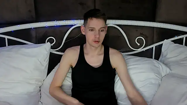 Snapshot of Martin_Perry chatting on May 22, 2026, 4:34 pm Martin Perry online show from May 22, 2026, 4:34 pm