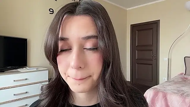 AdeleVelvet online show from March 20, 2026, 9:25 am