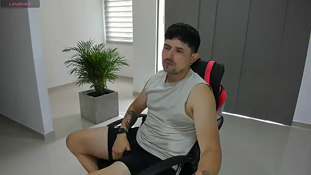 TroyeSavage online show from March 10, 2026, 3:39 pm