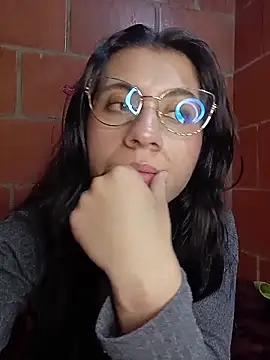 Snapshot of Amanda_x1 chatting on March 16, 2026, 7:51 pm Amanda x1 online show from March 16, 2026, 7:51 pm