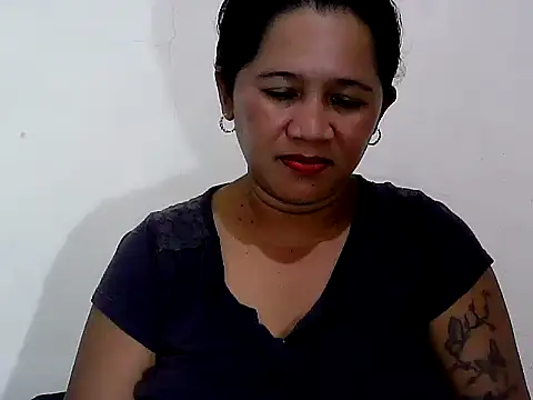 Snapshot of lovelycutiepie2026 chatting on June 27, 2026, 10:53 am lovelycutiepie2026 online show from June 27, 2026, 10:53 am