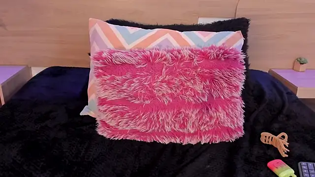 KittyVelve online show from April 20, 2026, 2:20 pm