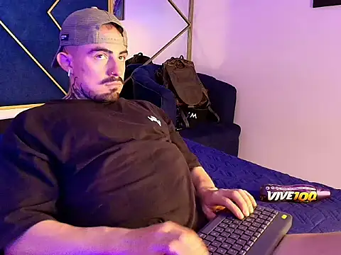 Dallas Whitee online show from March 19, 2026, 6:56 pm
