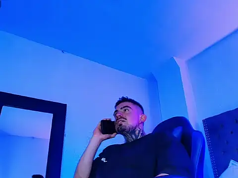 Dallas Whitee online show from April 9, 2026, 7:08 pm