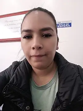 Snapshot of Karla__Morrison chatting on June 1, 2026, 4:20 pm Karla Morrison online show from June 1, 2026, 4:20 pm