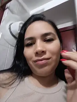 Snapshot of Karla__Morrison chatting on June 7, 2026, 7:34 am Karla Morrison online show from June 7, 2026, 7:34 am