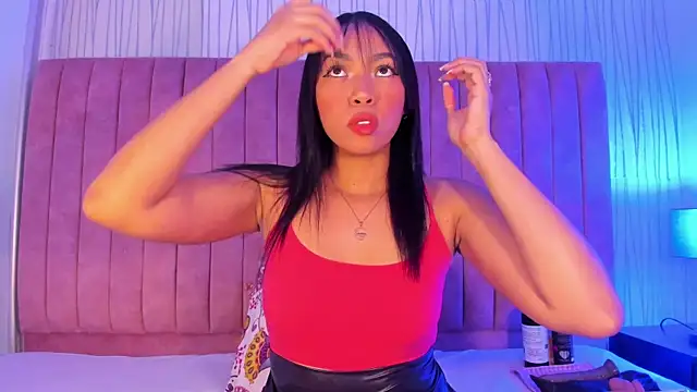 ValeriaRey  online show from April 28, 2026, 8:36 pm