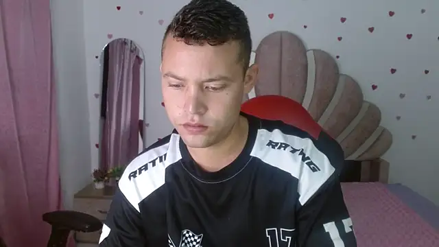 sven fox723 online show from April 21, 2026, 11:49 am