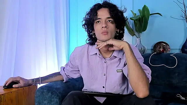 Skinny Mac online show from April 19, 2026, 1:21 pm