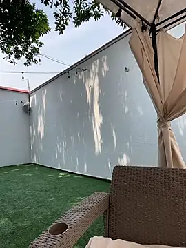 Bella-Ferrer online show from March 17, 2026, 6:22 pm