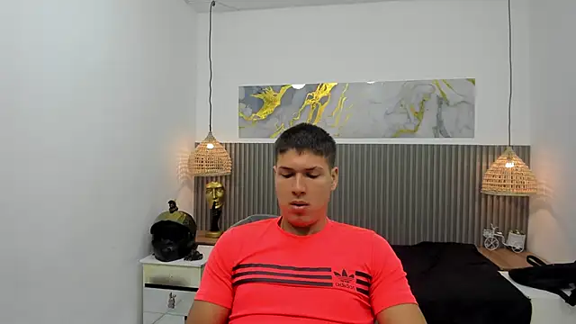 Snapshot of AlessandroFranco chatting on May 11, 2026, 1:17 pm AlessandroFranco online show from May 11, 2026, 1:17 pm