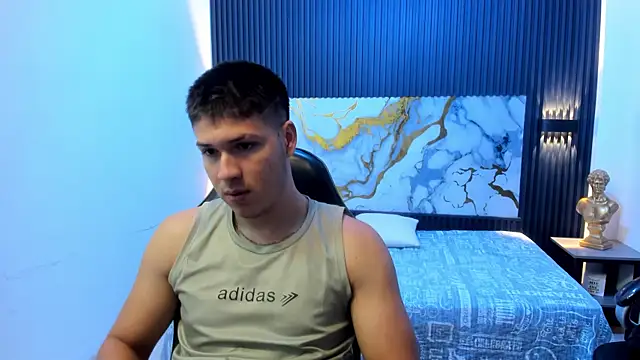 Snapshot of AlessandroFranco chatting on June 26, 2026, 12:53 pm AlessandroFranco online show from June 26, 2026, 12:53 pm