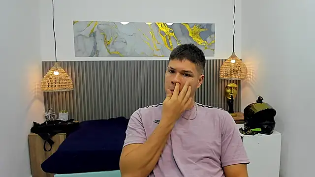 Snapshot of AlessandroFranco chatting on July 11, 2026, 12:30 pm AlessandroFranco online show from July 11, 2026, 12:30 pm