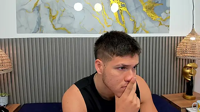 Snapshot of AlessandroFranco chatting on July 17, 2026, 12:56 pm AlessandroFranco online show from July 17, 2026, 12:56 pm