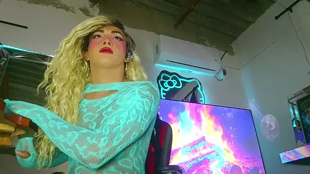 candy aass online show from June 11, 2026, 9:13 pm