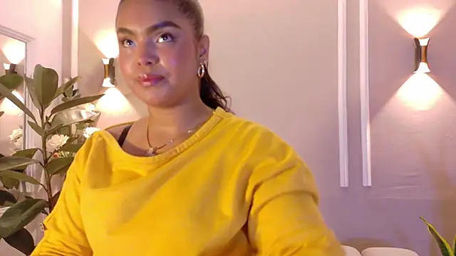 ZoeyMonroe  online show from July 24, 2026, 3:04 am