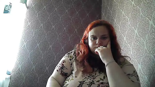 DollyGersonn online show from May 5, 2026, 6:10 am