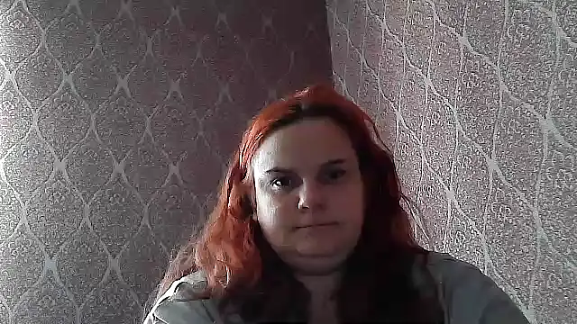 DollyGersonn online show from May 7, 2026, 5:35 am