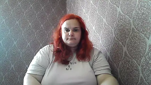 DollyGersonn online show from May 11, 2026, 5:35 am