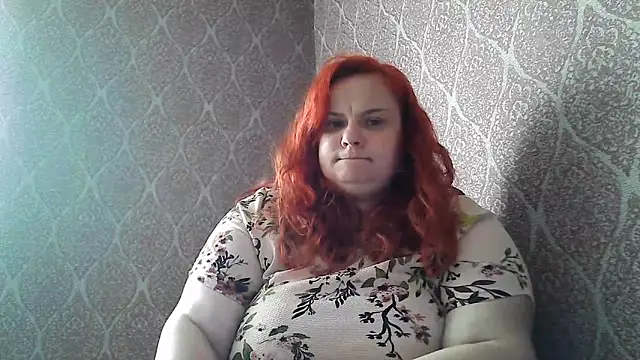 DollyGersonn online show from May 12, 2026, 7:49 am