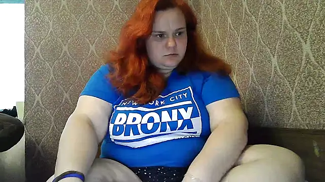 DollyGersonn online show from May 13, 2026, 5:54 pm