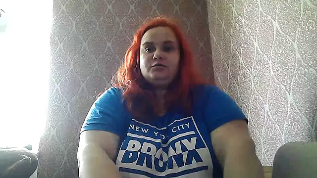 DollyGersonn online show from May 14, 2026, 7:37 am