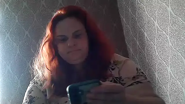 DollyGersonn online show from May 16, 2026, 4:42 am
