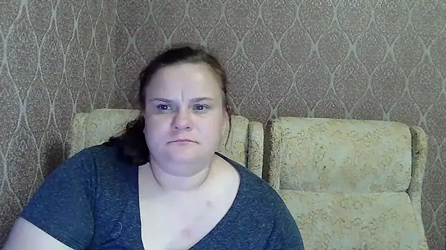 DollyGersonn online show from July 12, 2026, 12:34 am